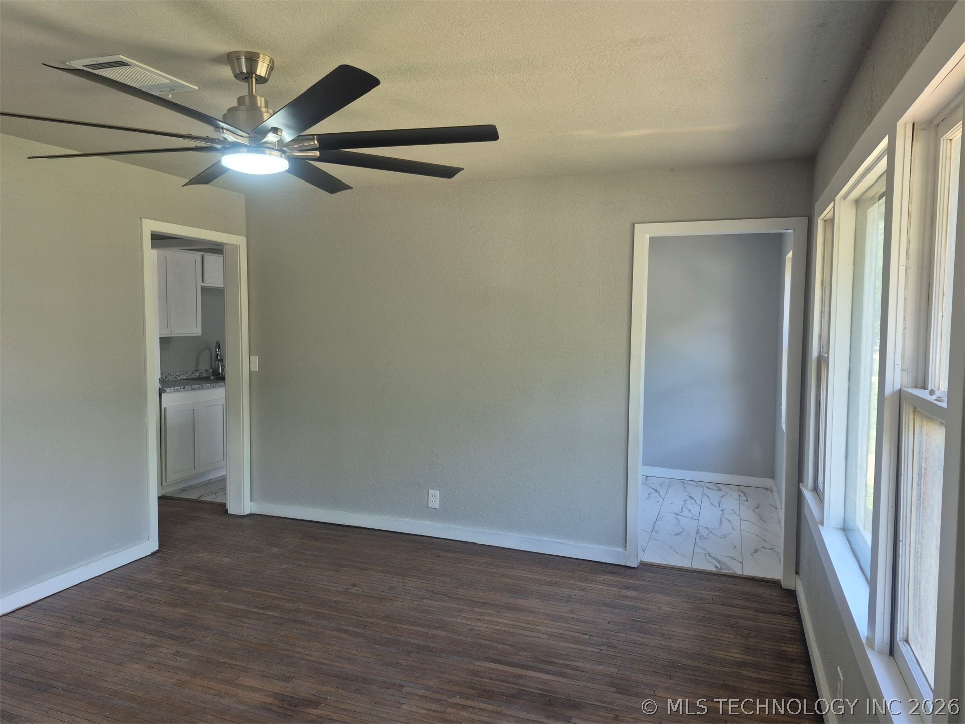 4670 N Hartford Avenue Tulsa OK 74126
