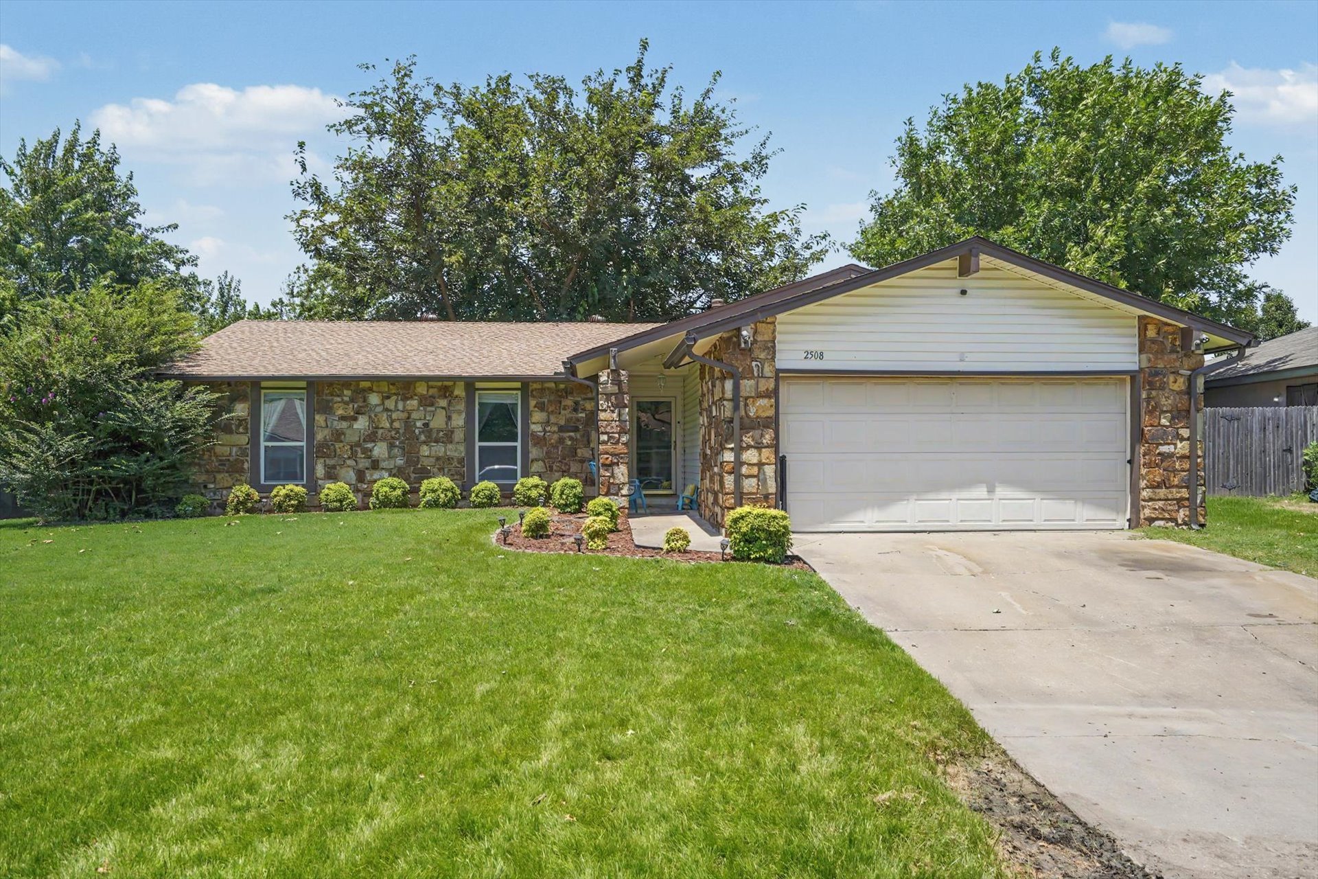 2508 W Iola Street Broken Arrow OK 74012