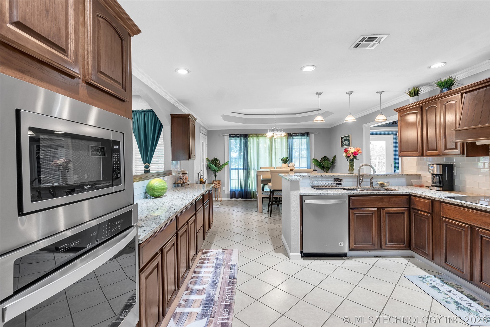 7045 S 369th East Avenue Broken Arrow OK 74014