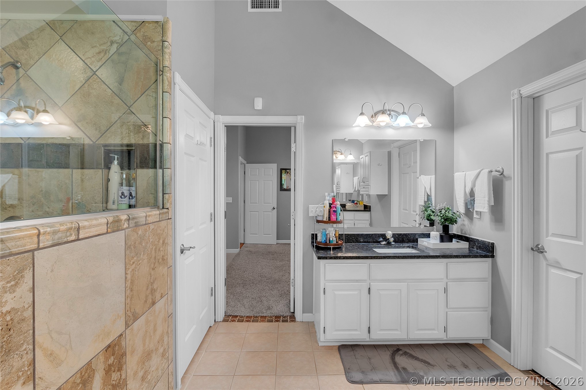 7045 S 369th East Avenue Broken Arrow OK 74014