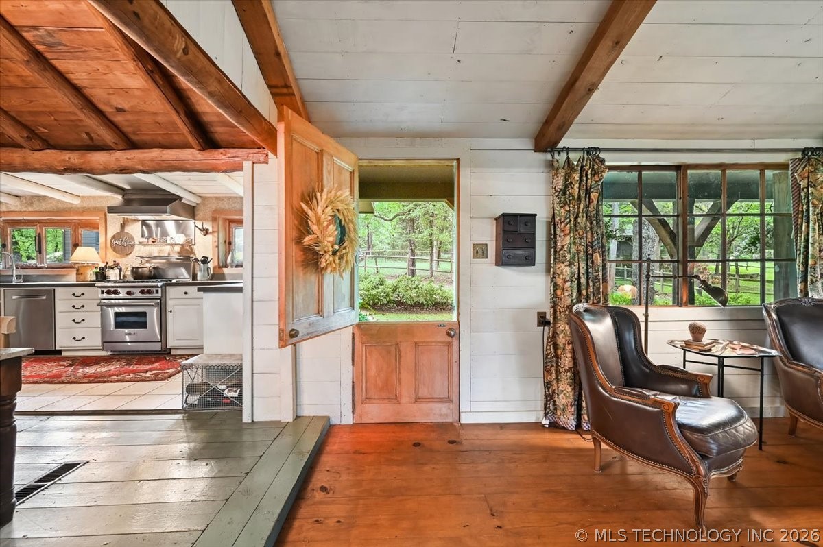 84 Willow Locust Grove OK 74352
