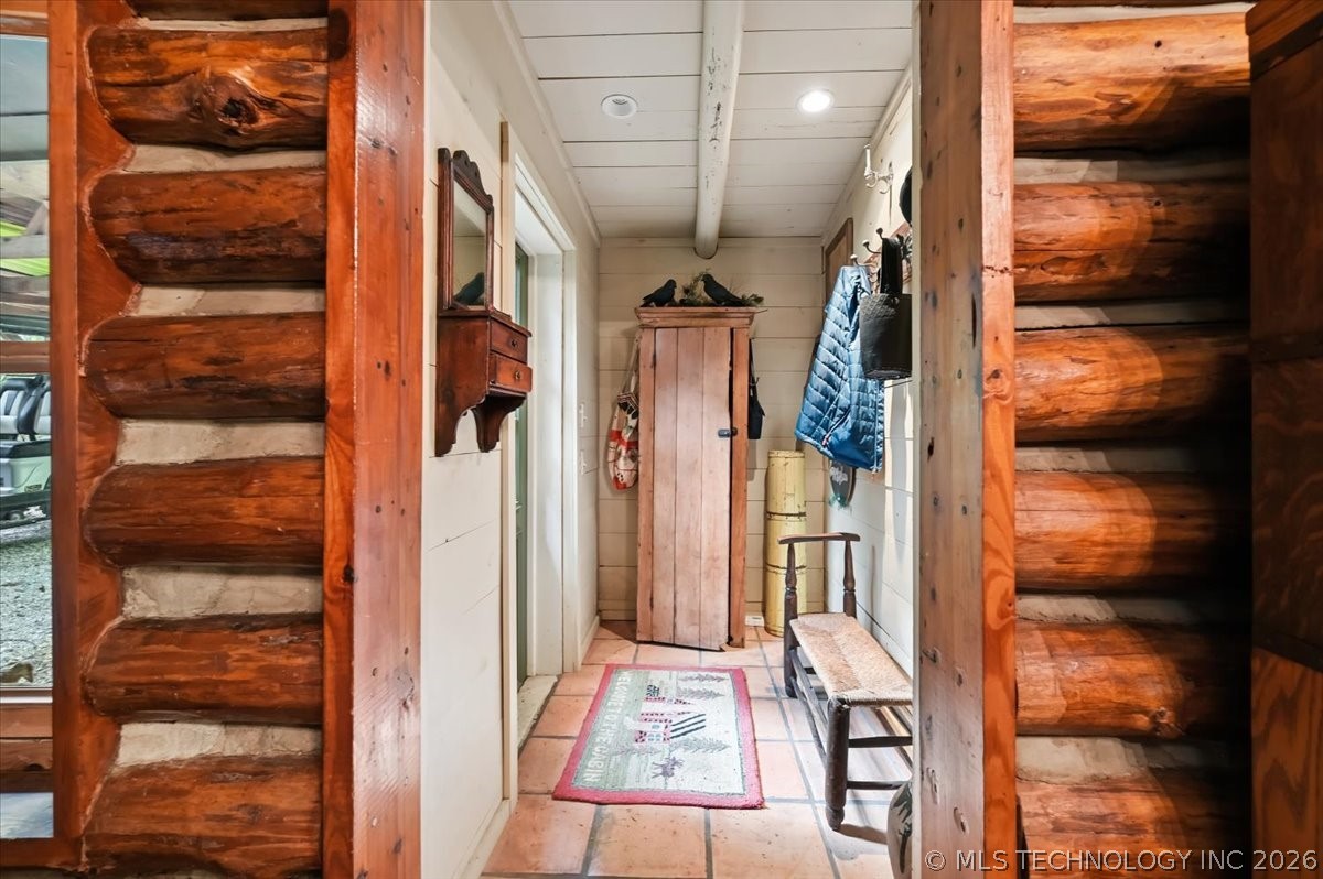 84 Willow Locust Grove OK 74352