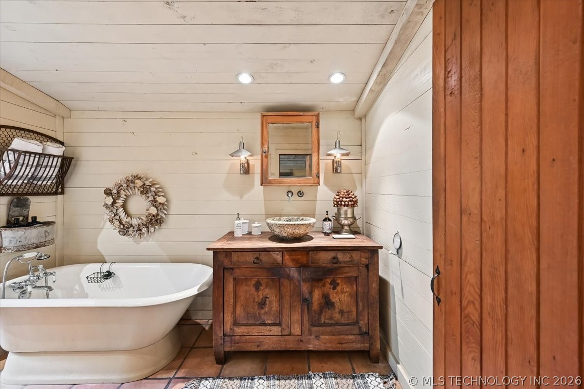 84 Willow Locust Grove OK 74352