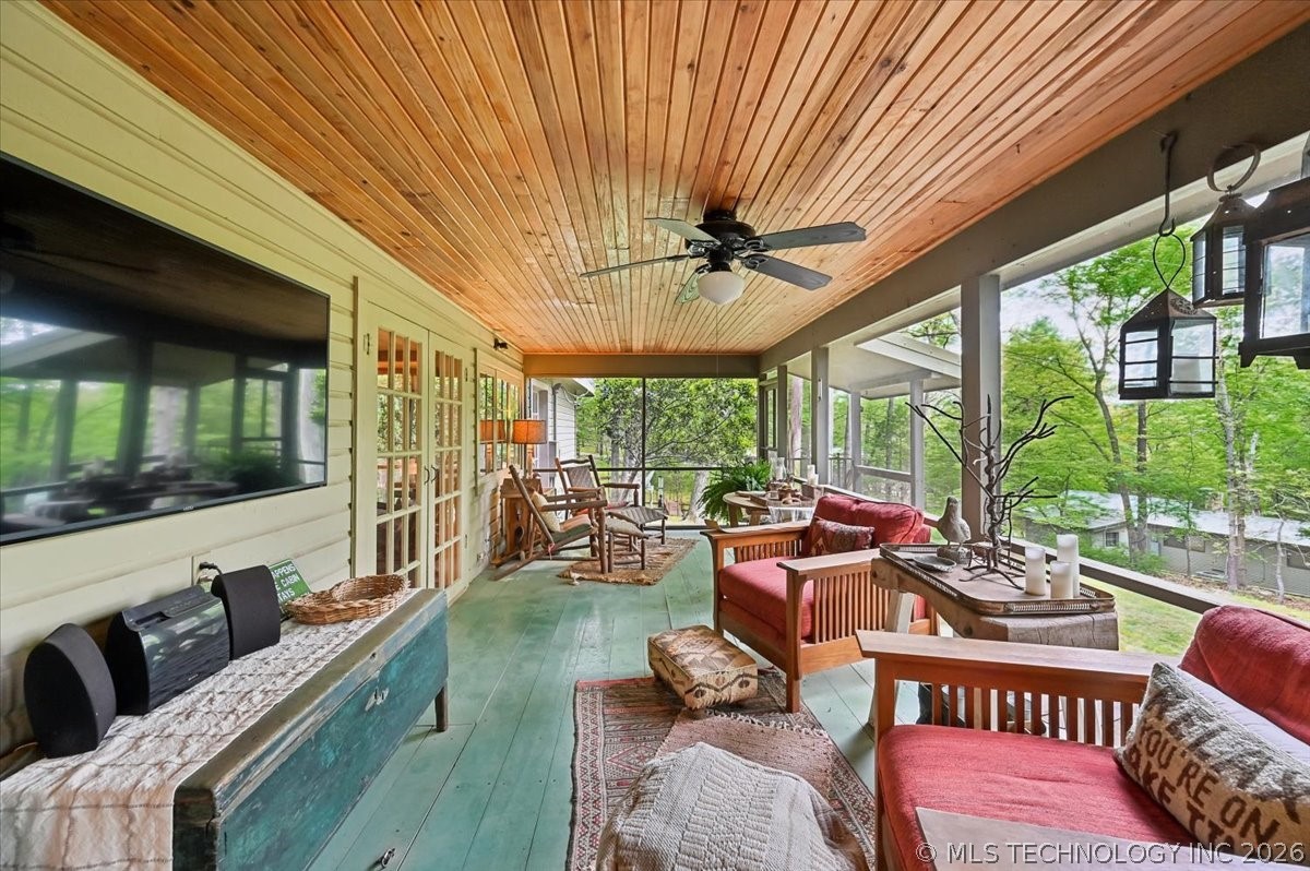 84 Willow Locust Grove OK 74352