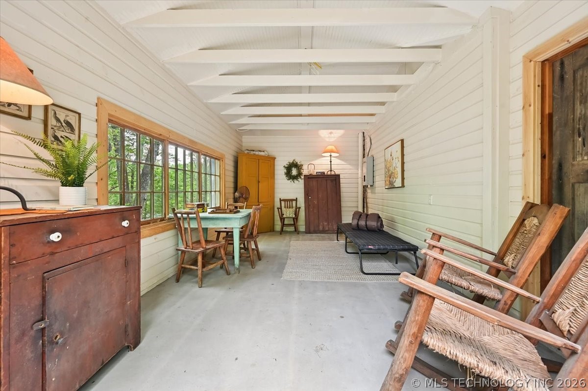 84 Willow Locust Grove OK 74352