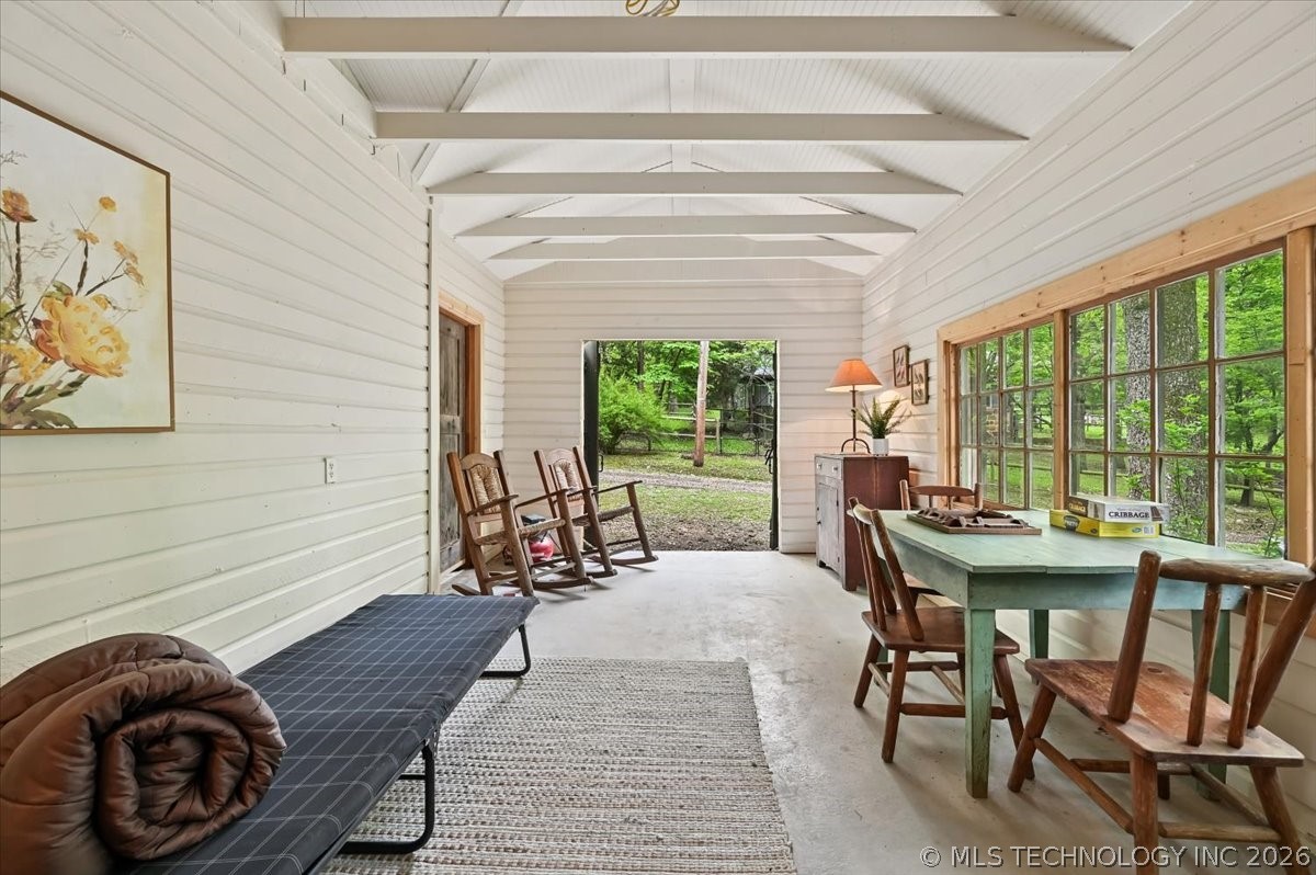 84 Willow Locust Grove OK 74352