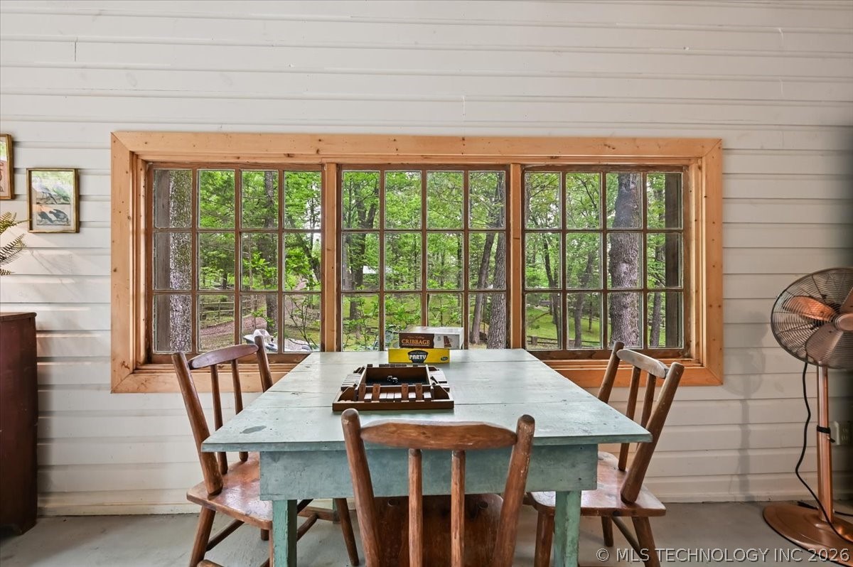 84 Willow Locust Grove OK 74352