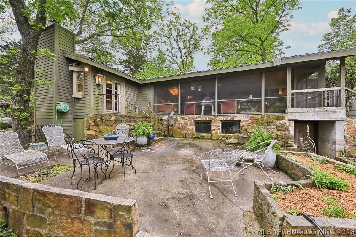 84 Willow Locust Grove OK 74352
