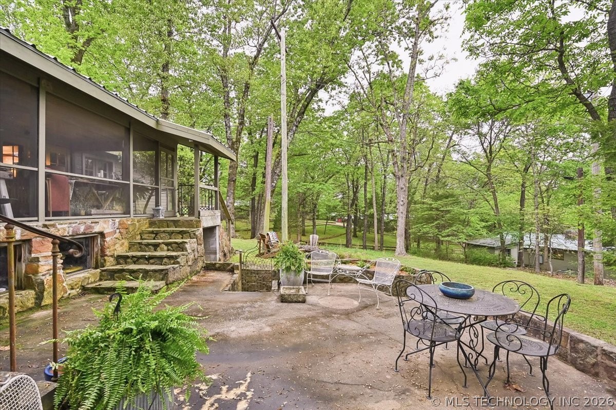 84 Willow Locust Grove OK 74352