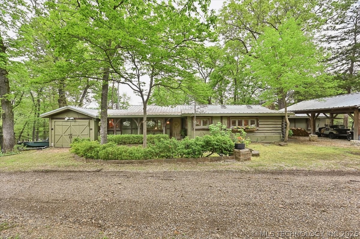 84 Willow Locust Grove OK 74352