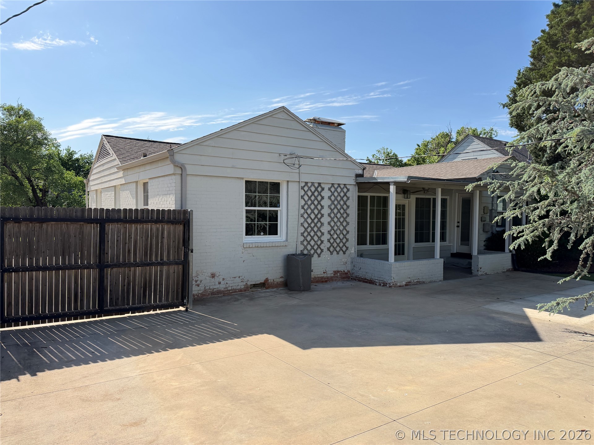 927 S Toledo Avenue Tulsa OK 74112