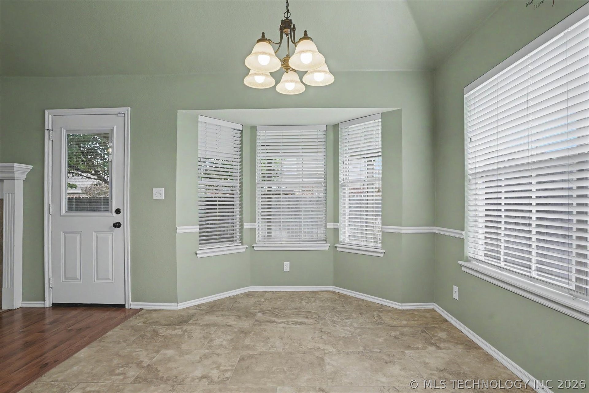 2440 S Redwood Avenue Broken Arrow OK 74012