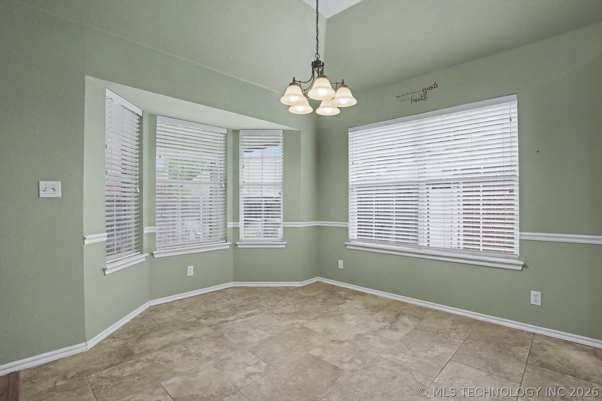 2440 S Redwood Avenue Broken Arrow OK 74012
