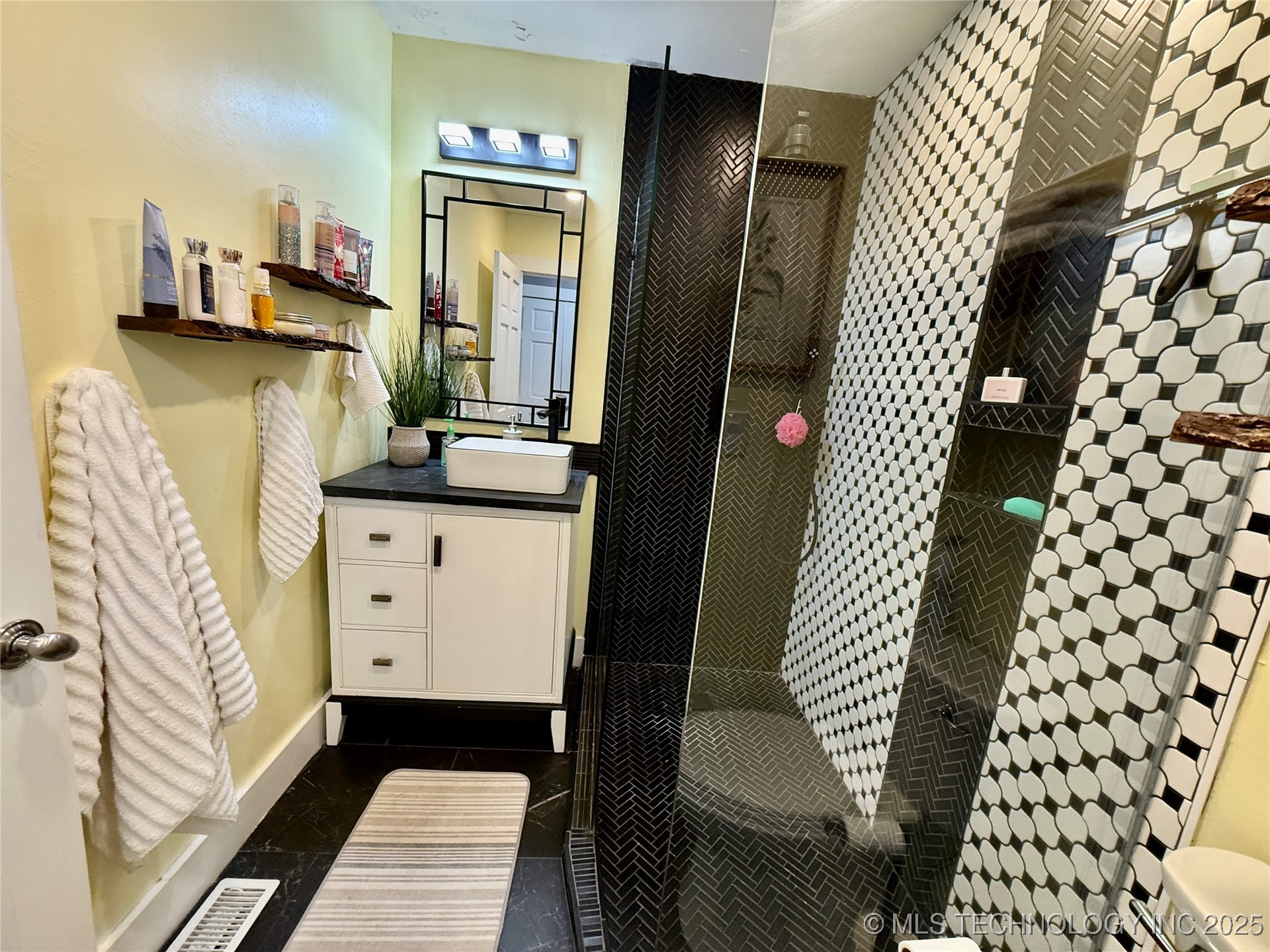 46 Bluff Road Adair OK 74330