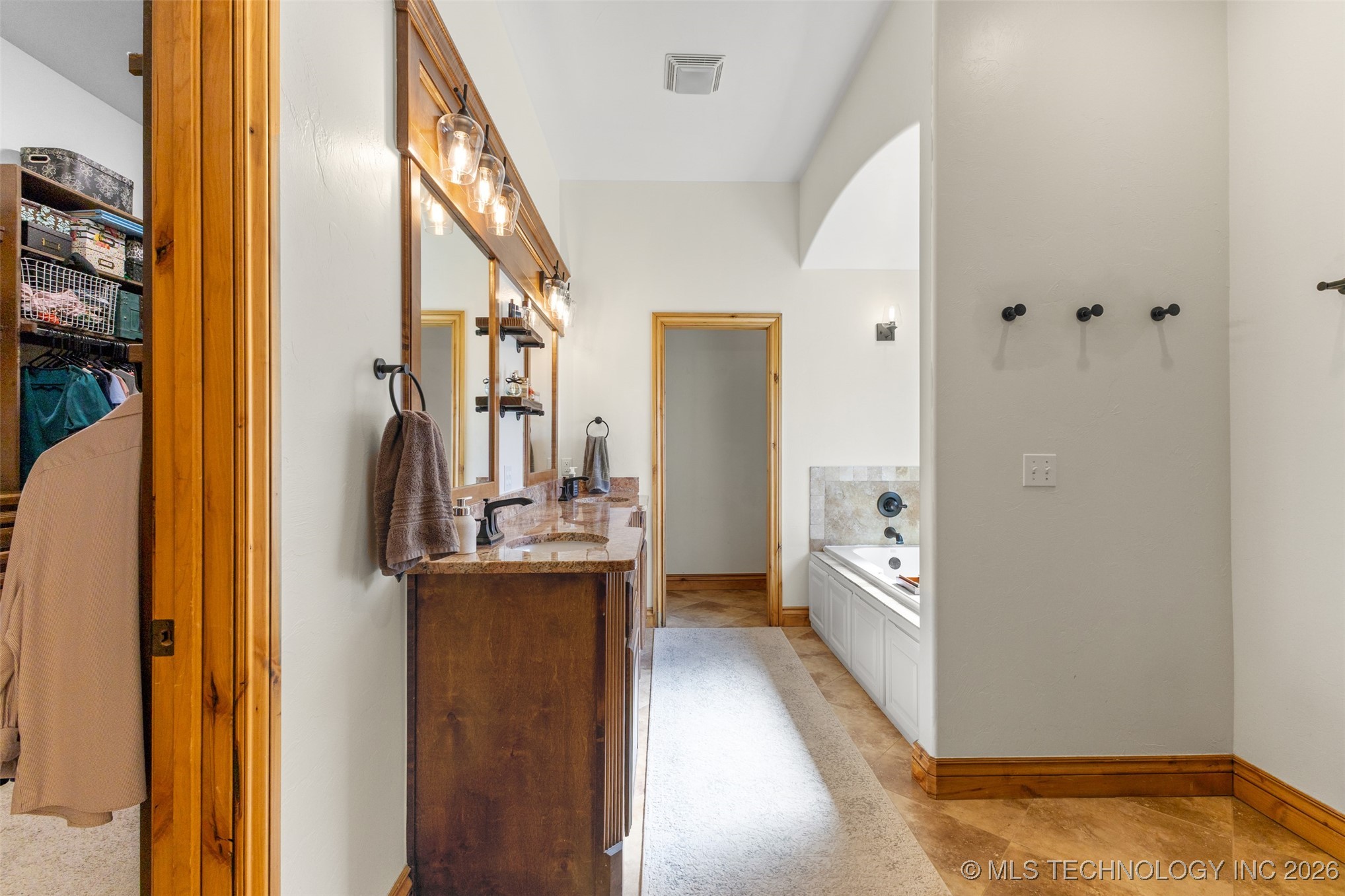 15853 County Road 3581 Ada OK 74820