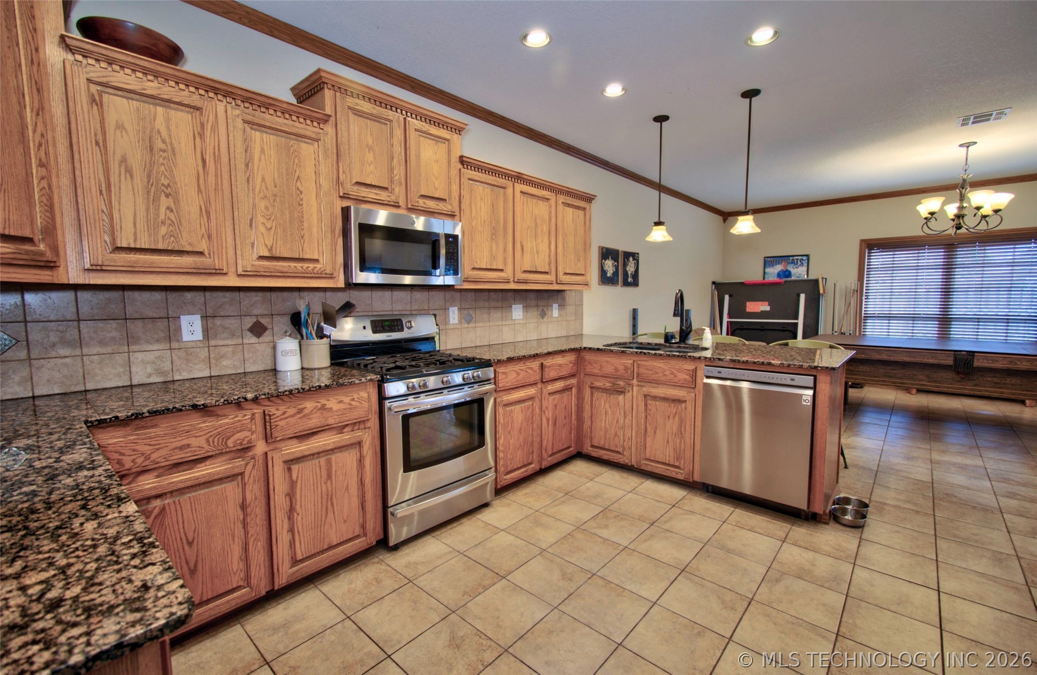 1129 Elizabeth Drive Checotah OK 74426