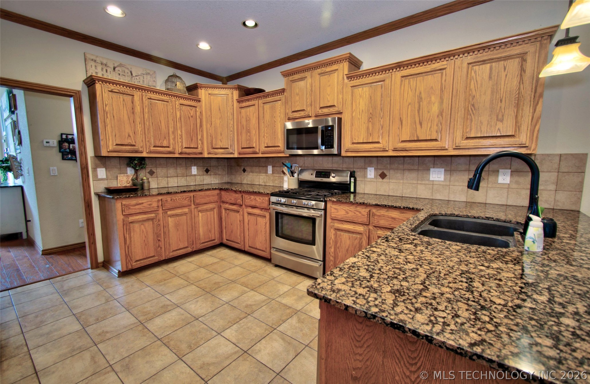 1129 Elizabeth Drive Checotah OK 74426