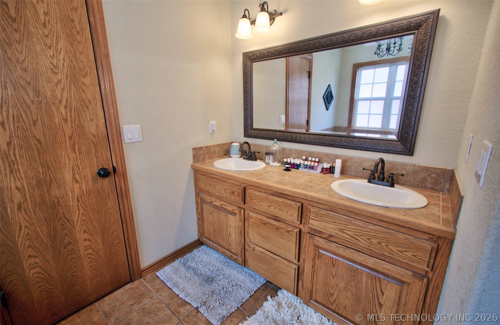 1129 Elizabeth Drive Checotah OK 74426