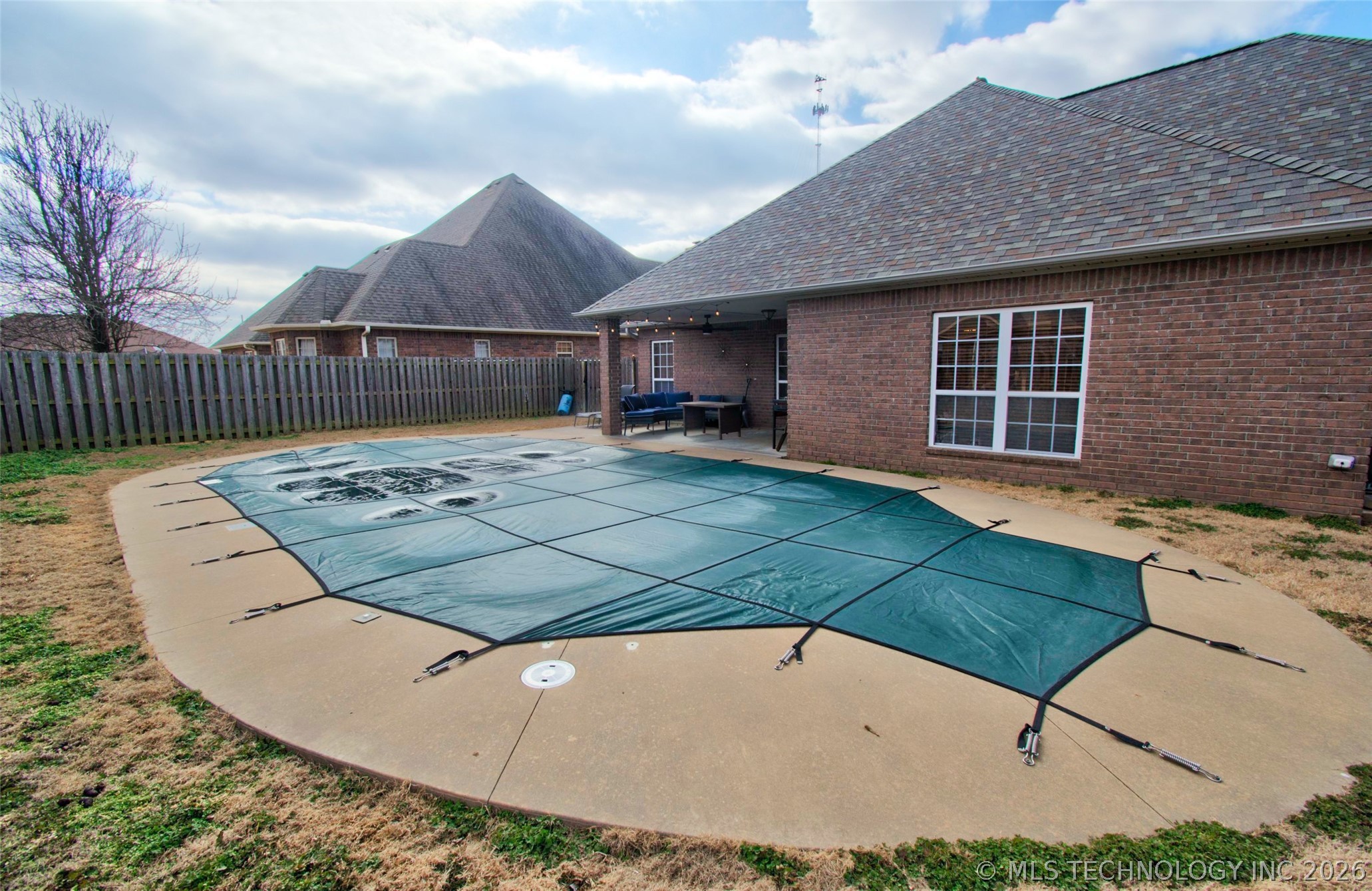 1129 Elizabeth Drive Checotah OK 74426