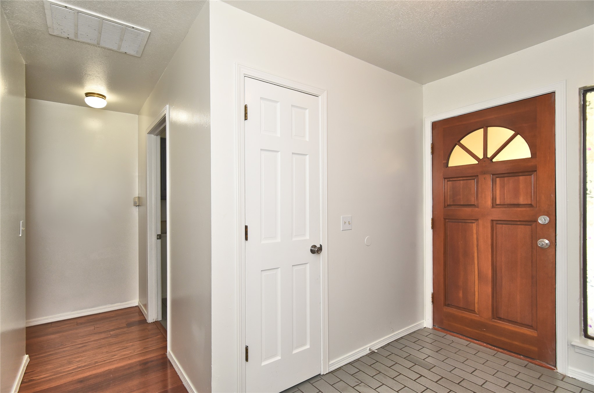 1521 E 75th Court Tulsa OK 74136