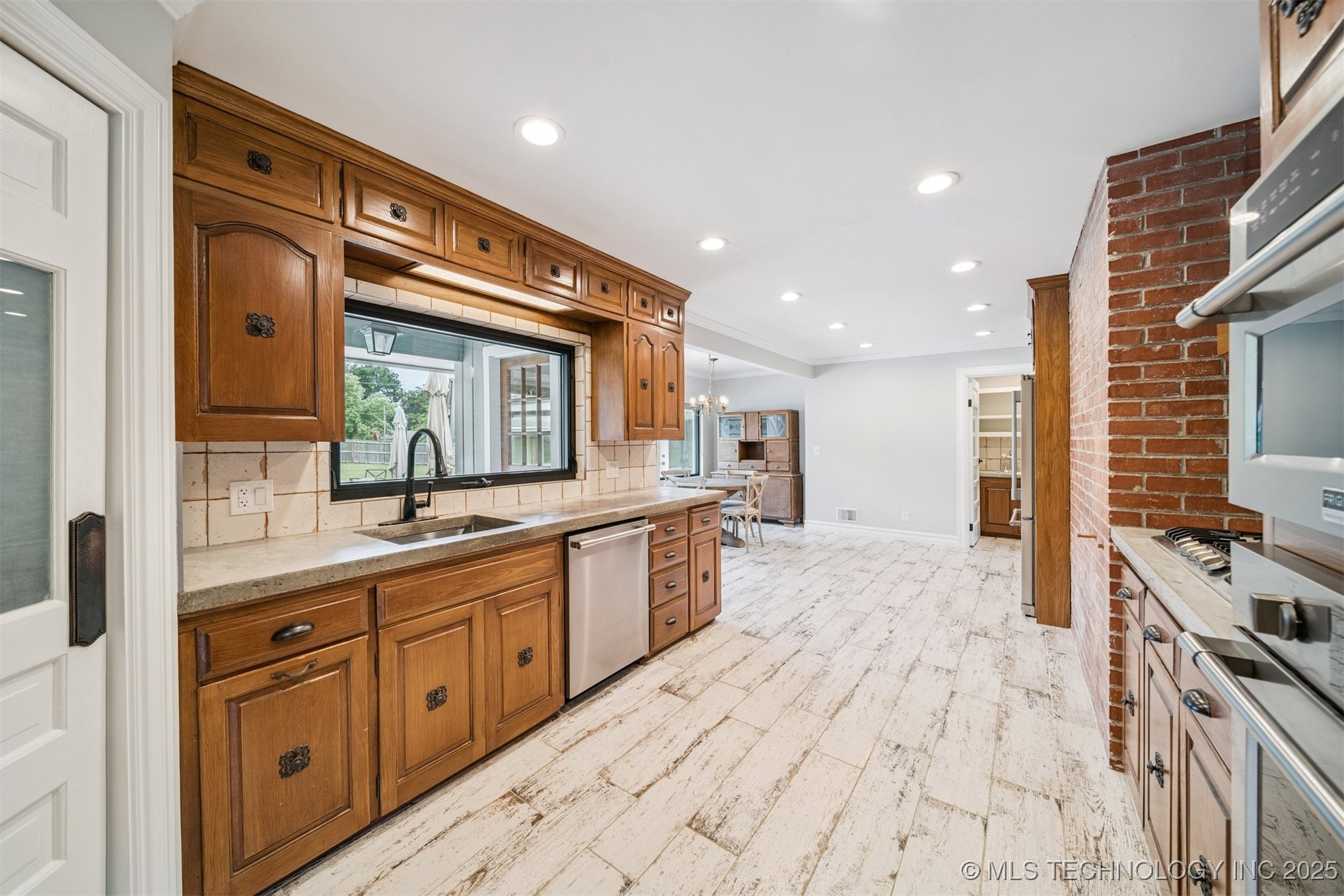 411 W Kaw Avenue Cleveland OK 74020