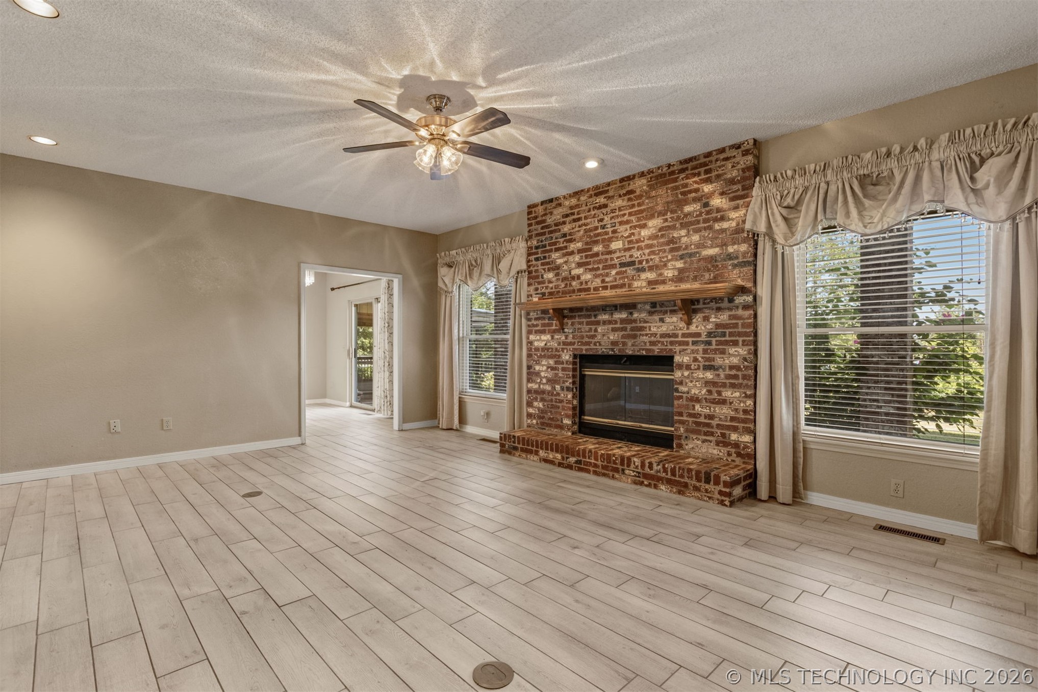 105 Canoe Cove Mannford OK 74044