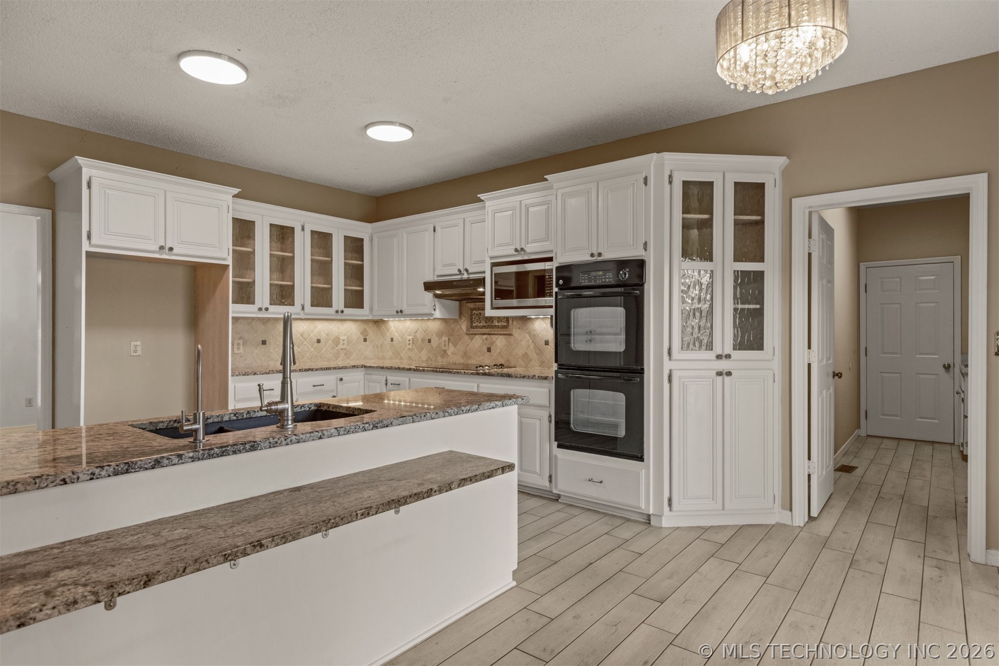 105 Canoe Cove Mannford OK 74044