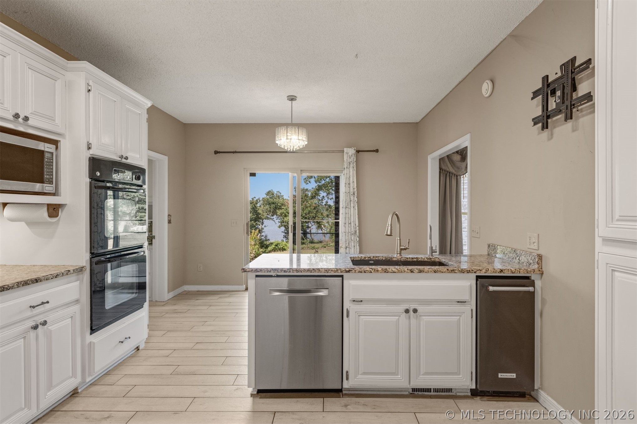 105 Canoe Cove Mannford OK 74044
