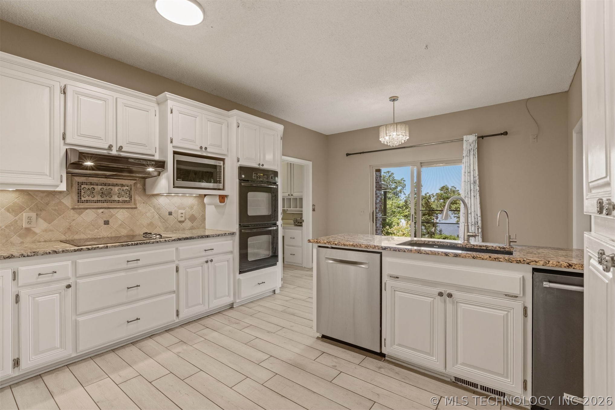 105 Canoe Cove Mannford OK 74044