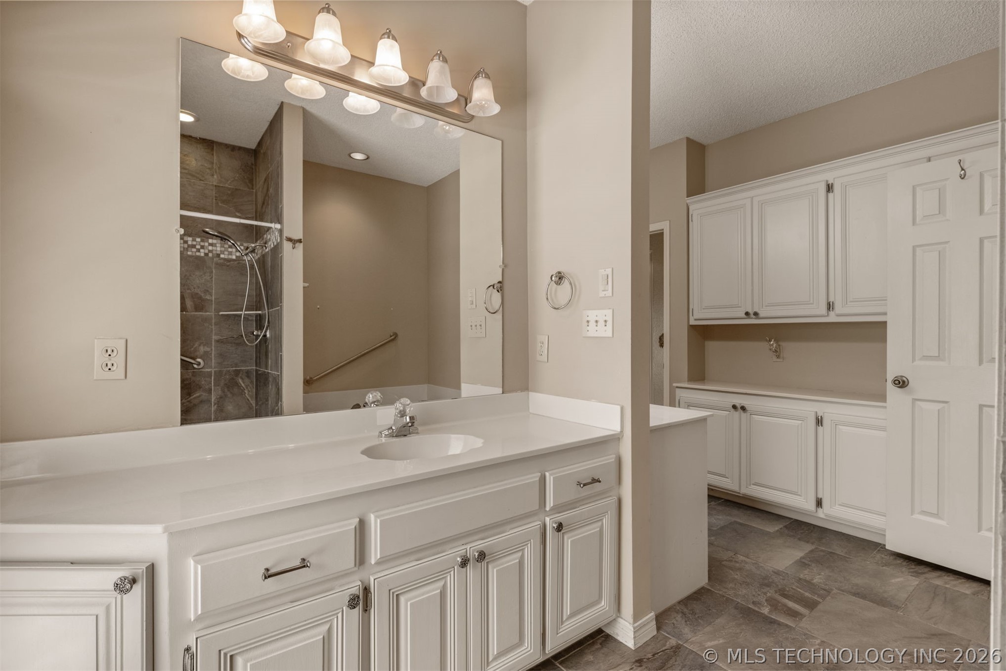 105 Canoe Cove Mannford OK 74044