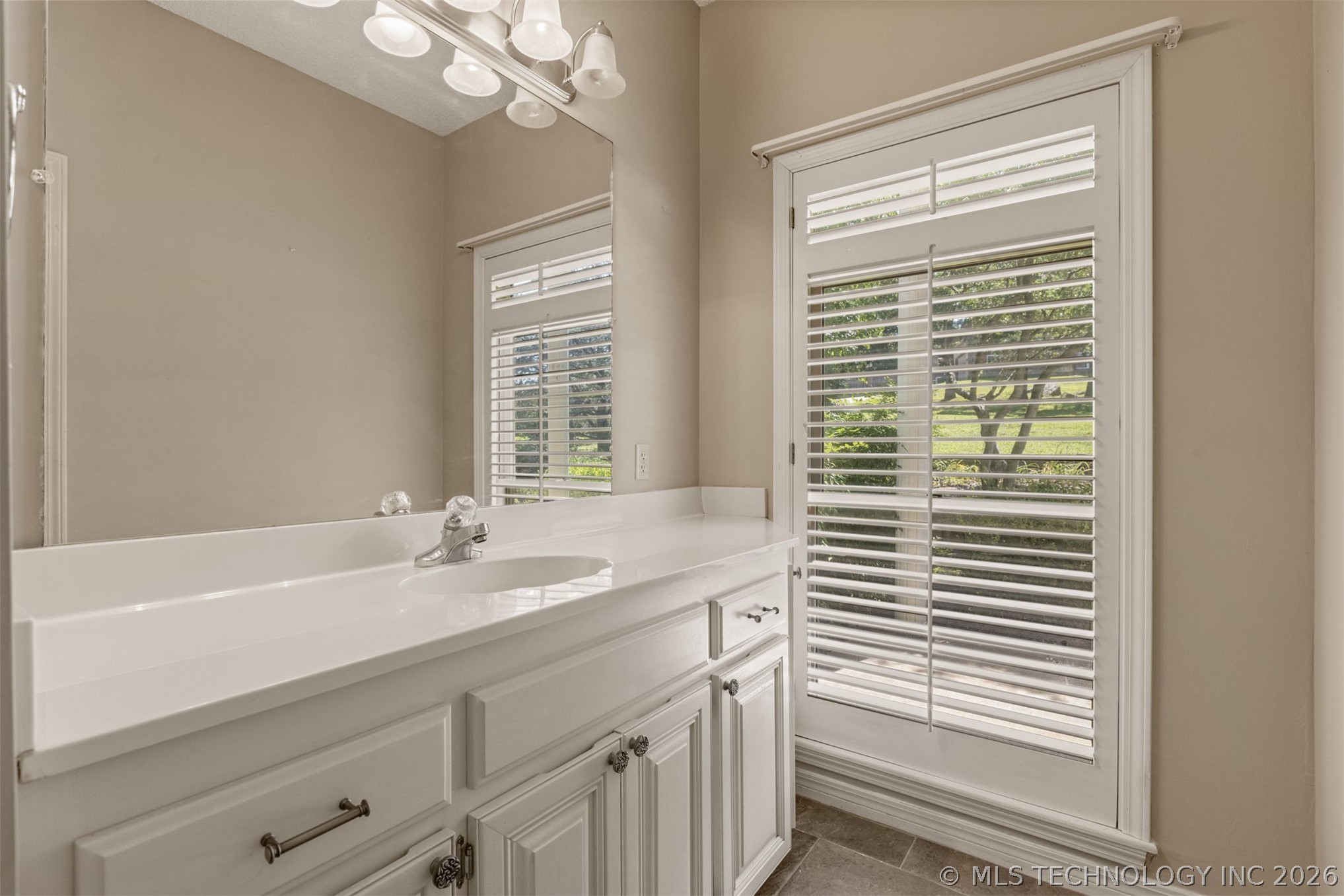 105 Canoe Cove Mannford OK 74044