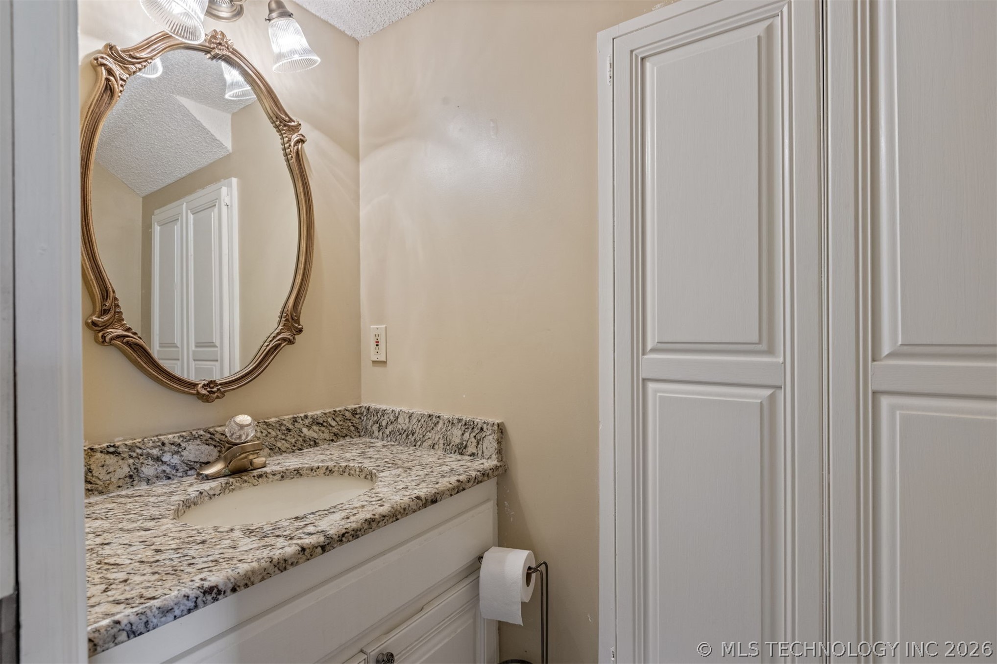 105 Canoe Cove Mannford OK 74044