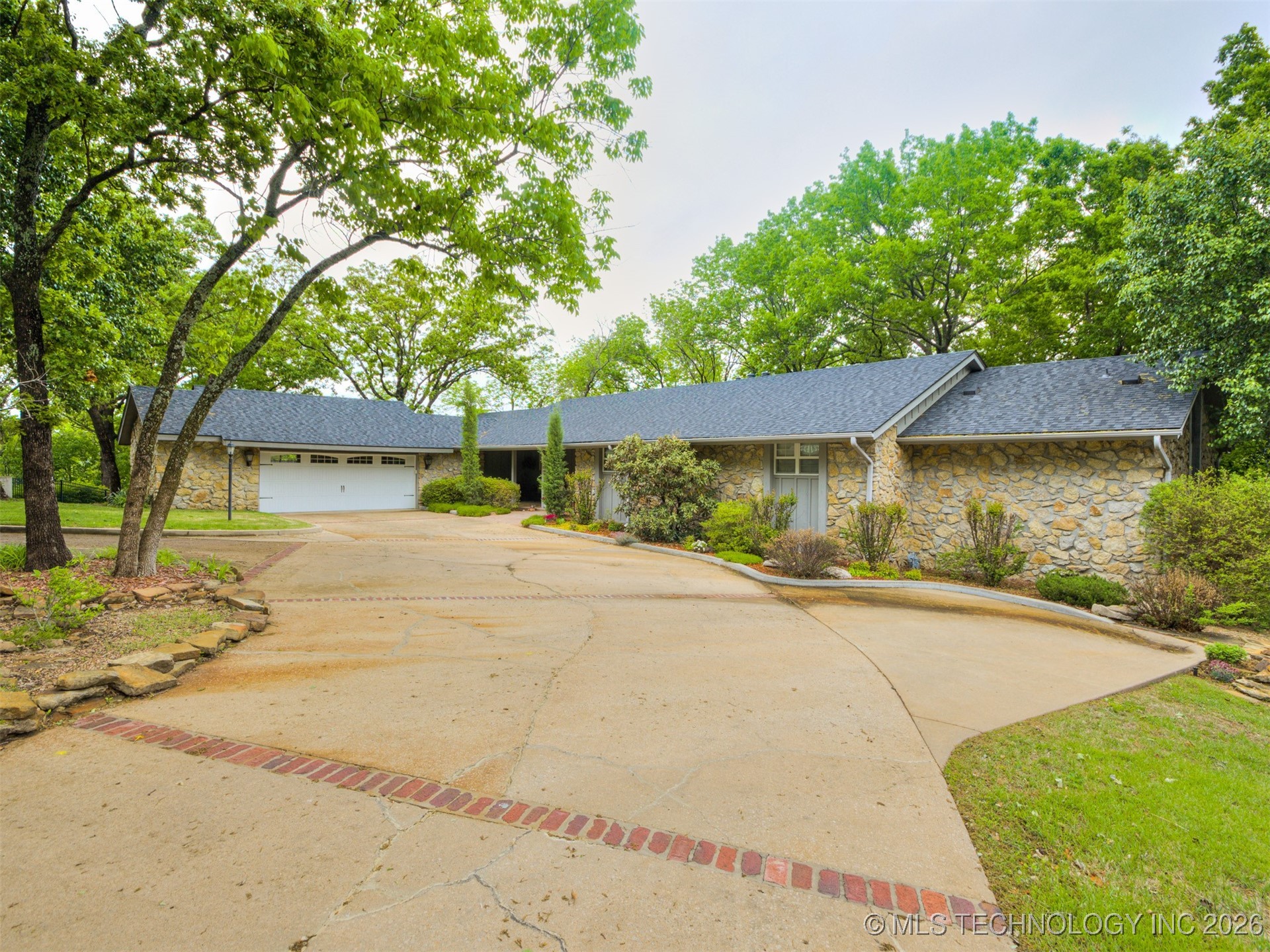 1201 Dogwood Court Bartlesville OK 74006