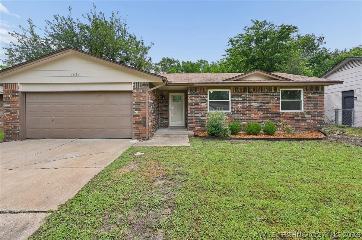 1661 S Poplar Avenue Broken Arrow OK 74012
