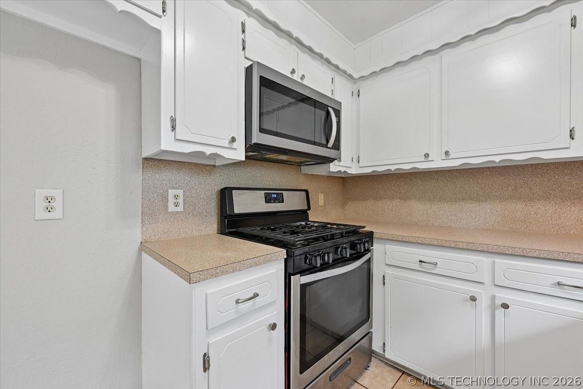 1661 S Poplar Avenue Broken Arrow OK 74012