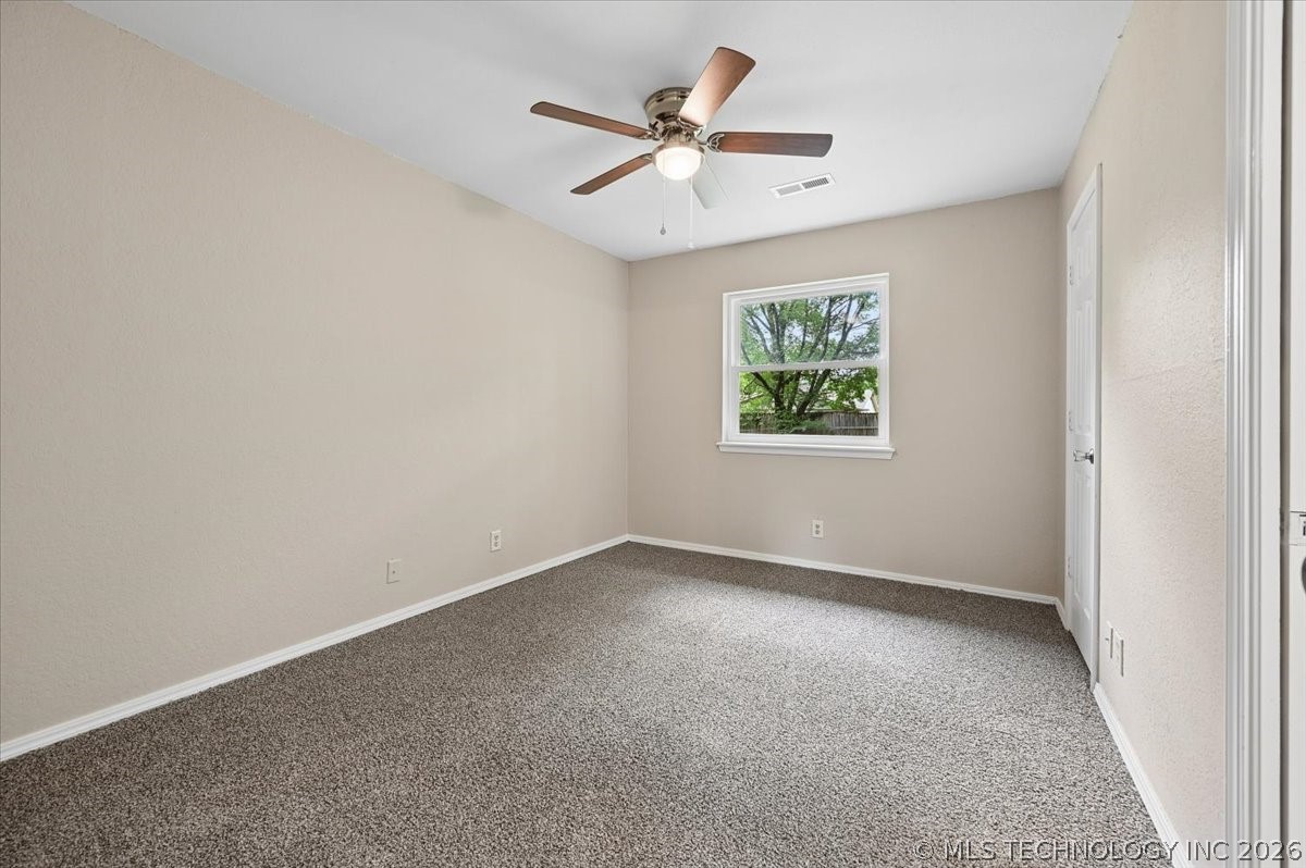 1661 S Poplar Avenue Broken Arrow OK 74012