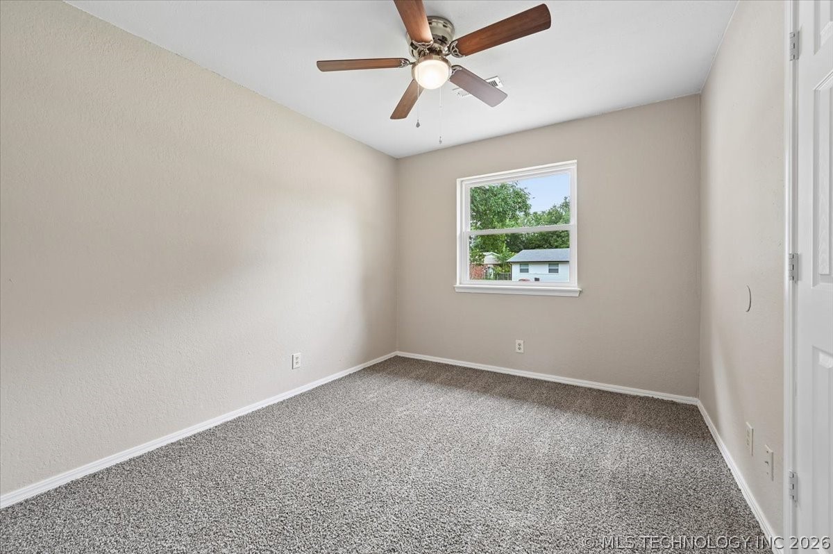 1661 S Poplar Avenue Broken Arrow OK 74012
