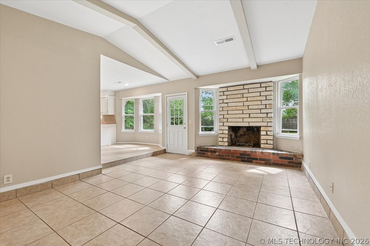 1661 S Poplar Avenue Broken Arrow OK 74012