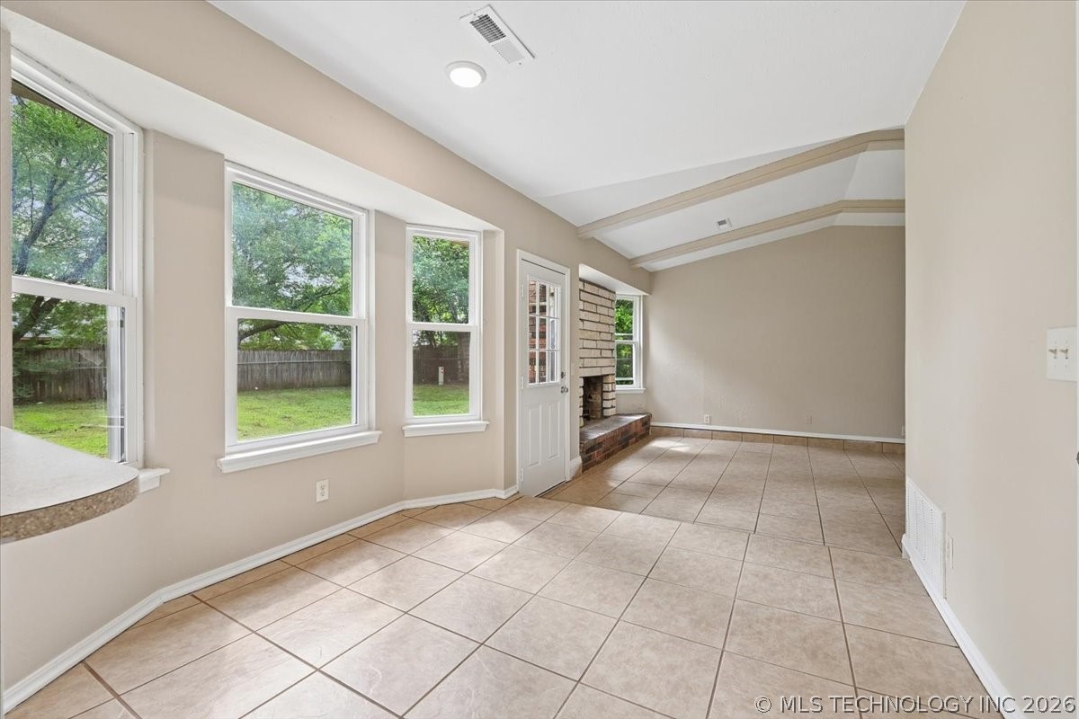 1661 S Poplar Avenue Broken Arrow OK 74012