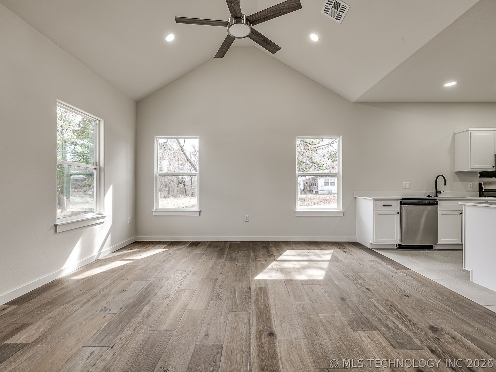 1701 E Mcgill Circle Eufaula OK 74432