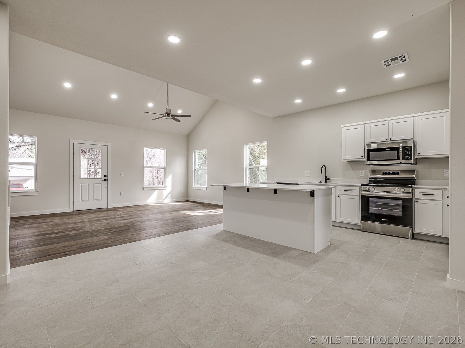 1701 E Mcgill Circle Eufaula OK 74432