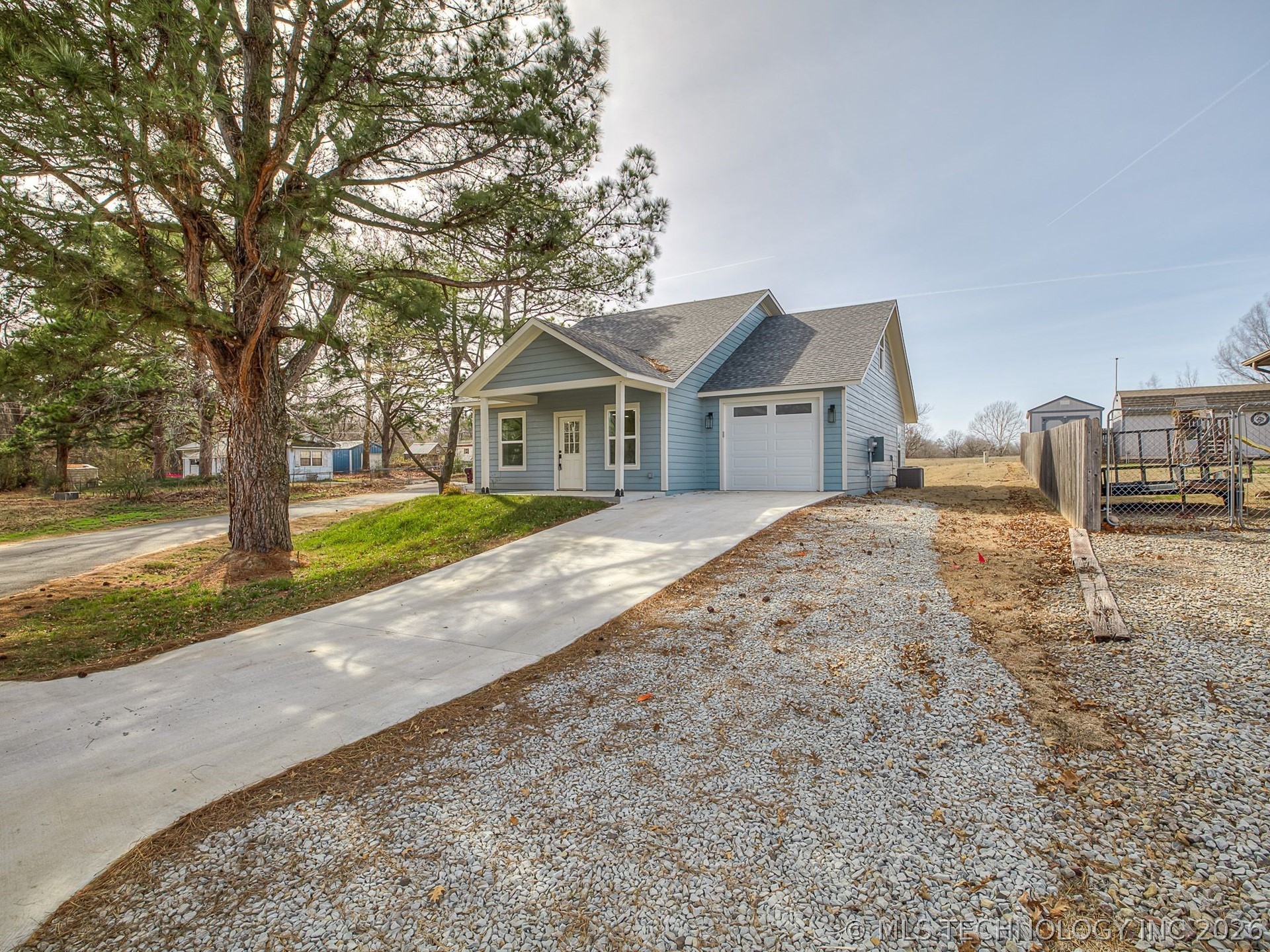 1701 E Mcgill Circle Eufaula OK 74432