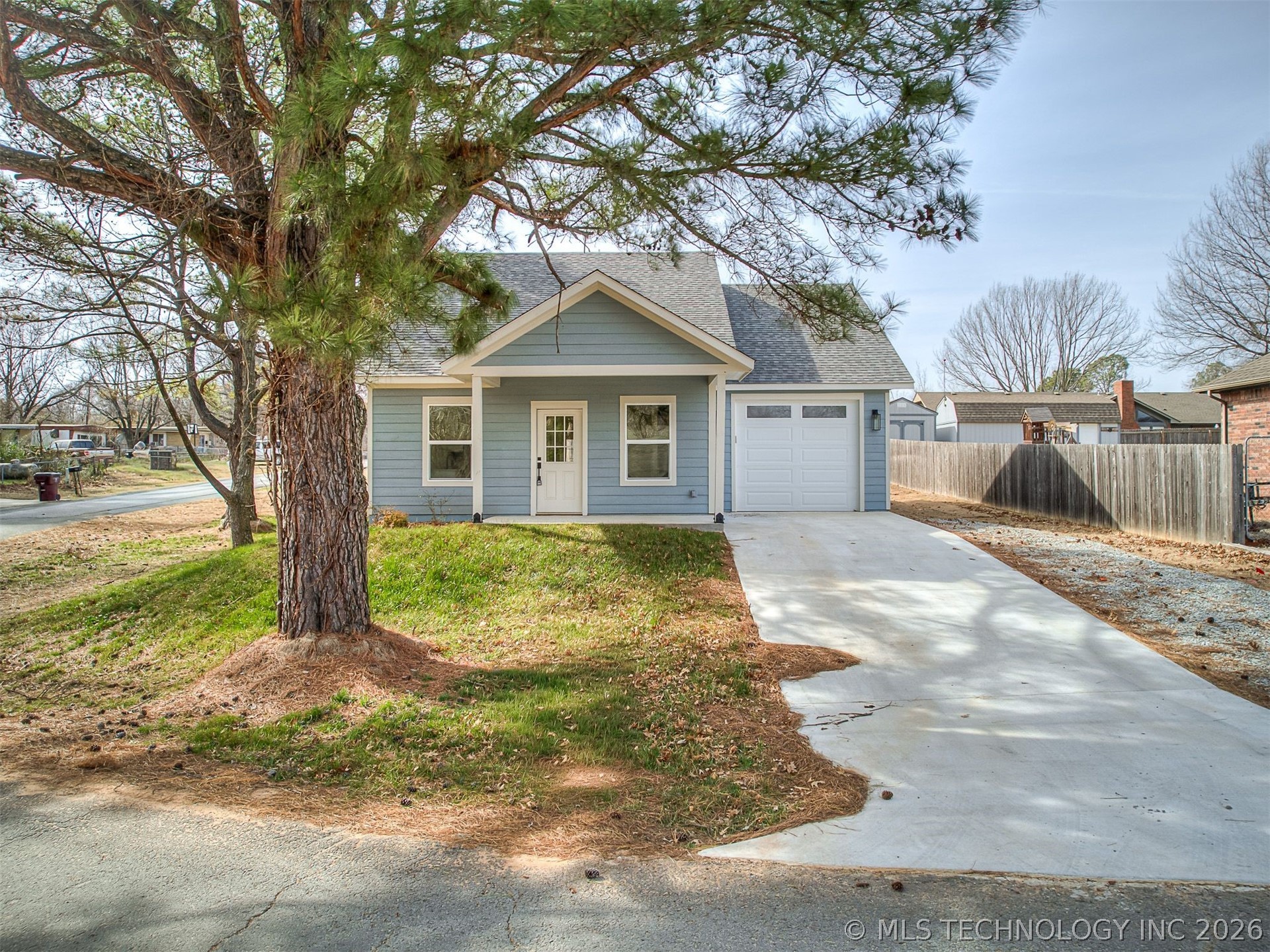 1701 E Mcgill Circle Eufaula OK 74432