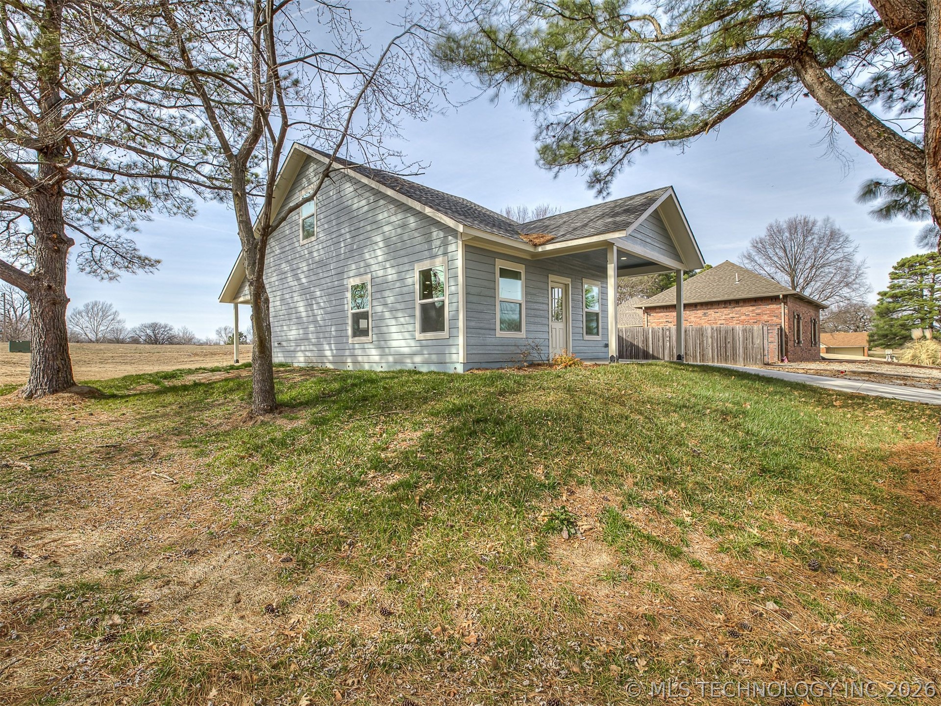 1701 E Mcgill Circle Eufaula OK 74432