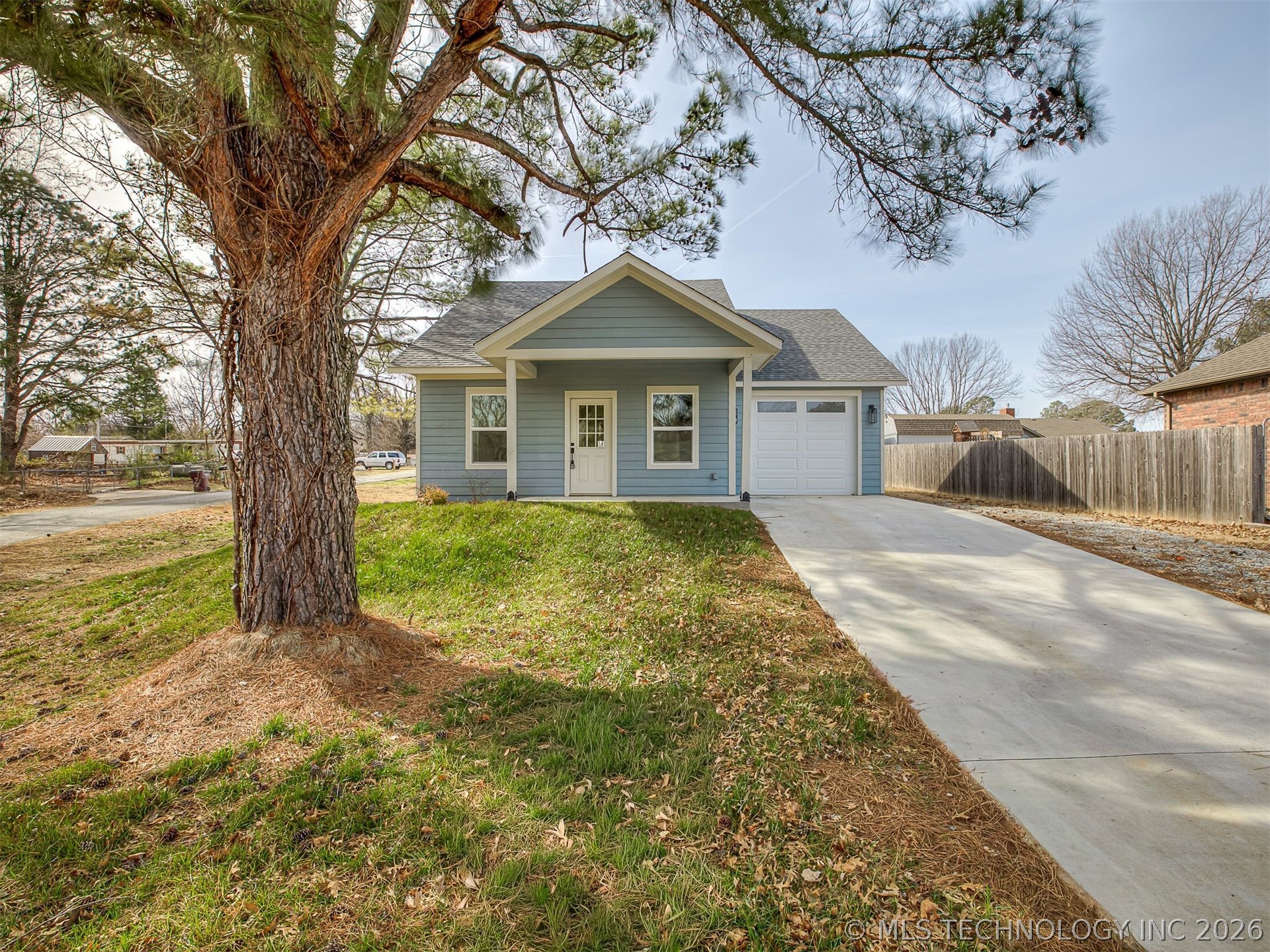1701 E Mcgill Circle Eufaula OK 74432