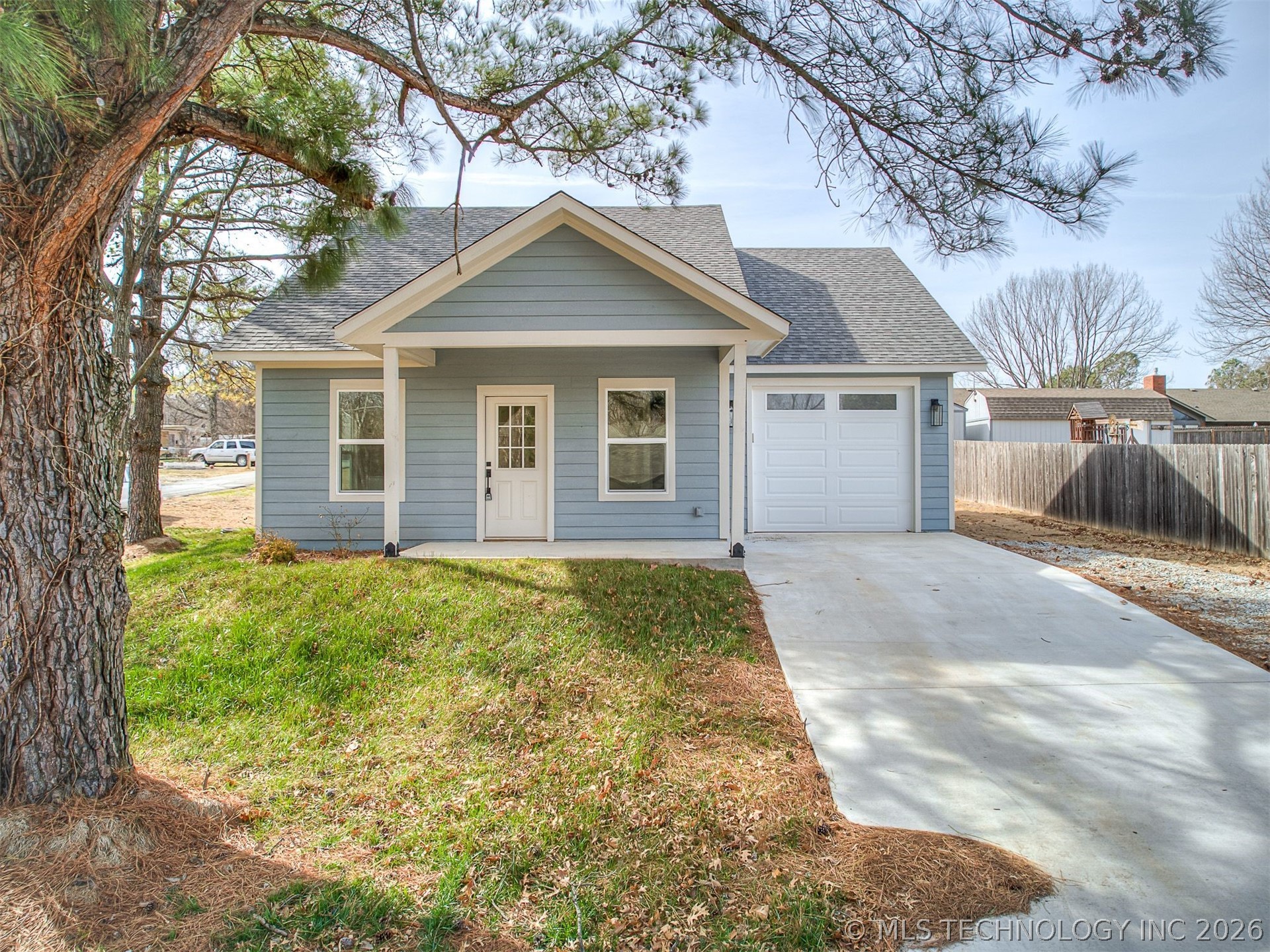 1701 E Mcgill Circle Eufaula OK 74432