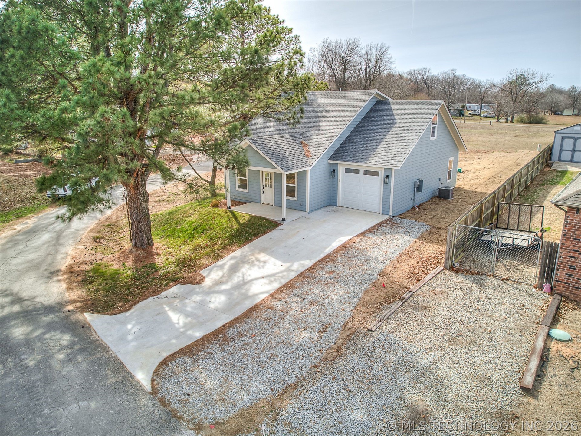 1701 E Mcgill Circle Eufaula OK 74432