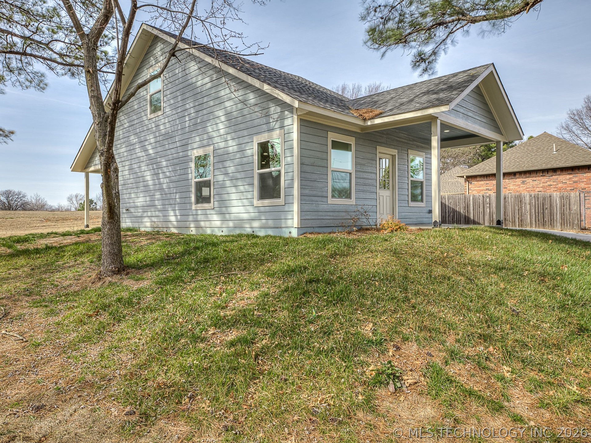 1701 E Mcgill Circle Eufaula OK 74432