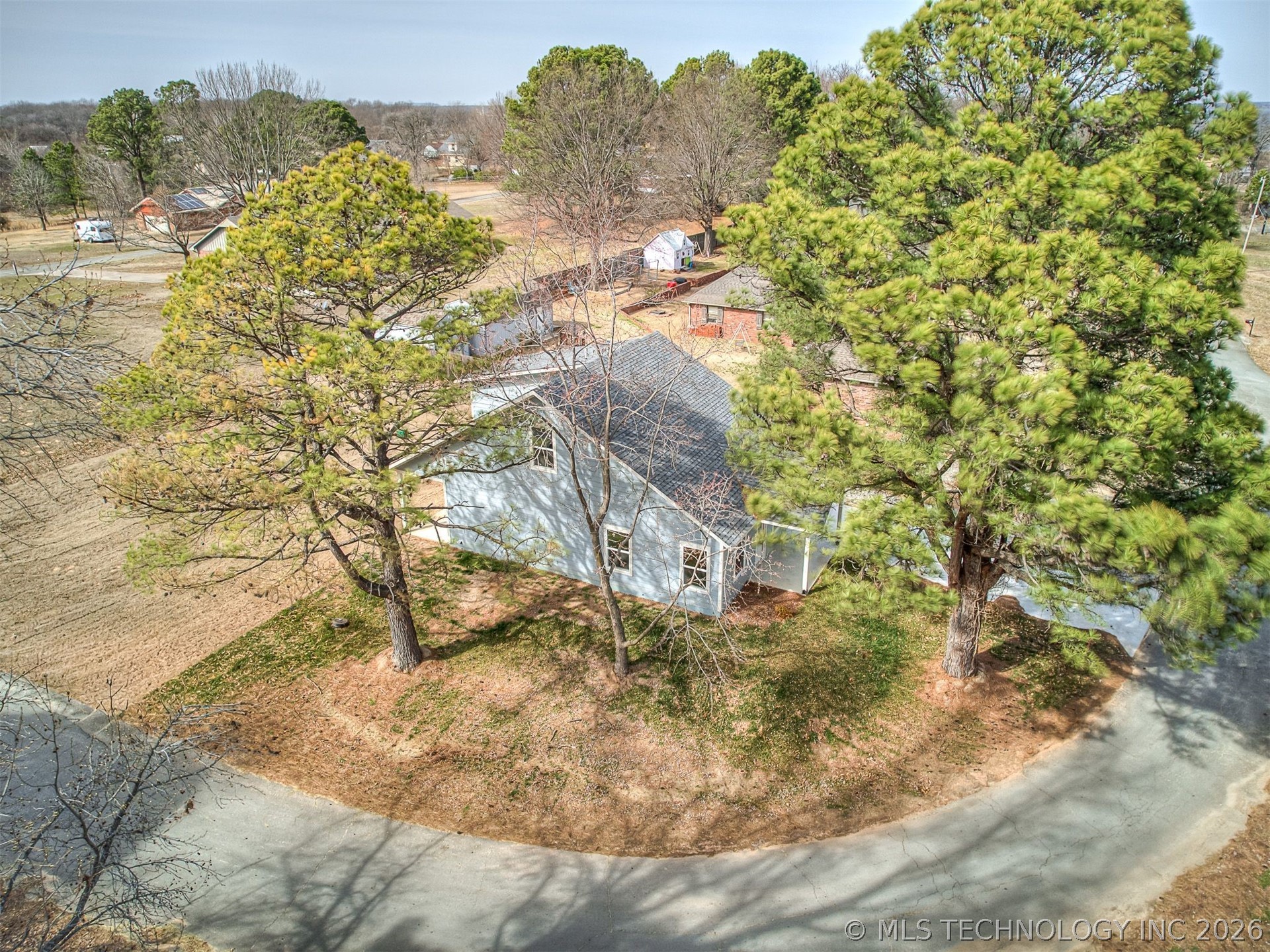 1701 E Mcgill Circle Eufaula OK 74432