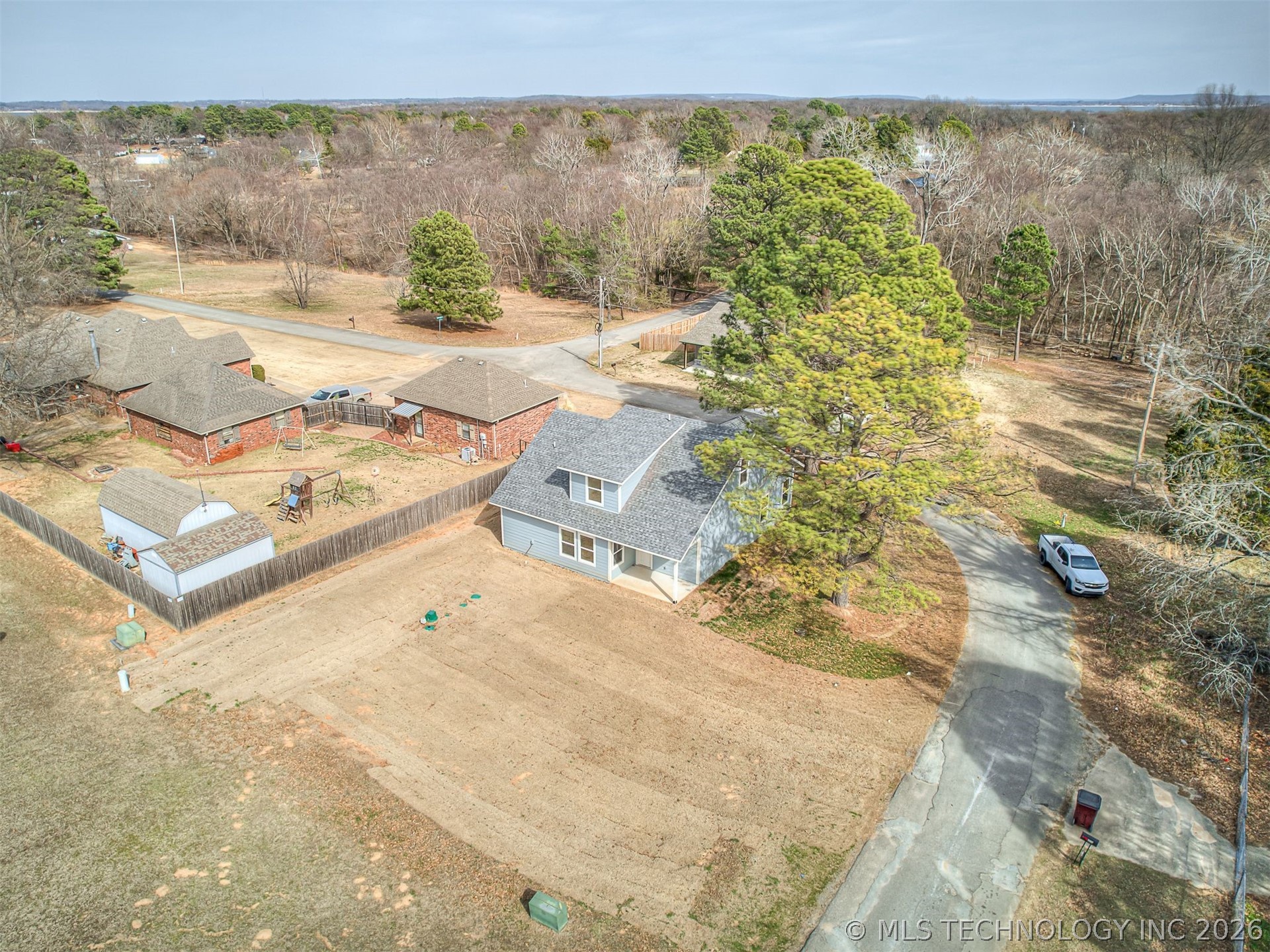 1701 E Mcgill Circle Eufaula OK 74432